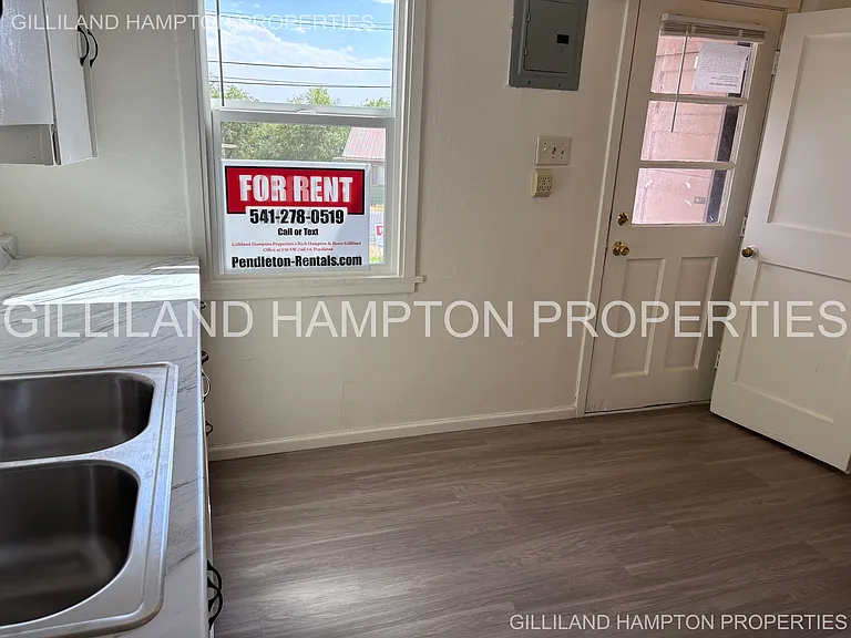320 NW 15th St #320 — Photo 5