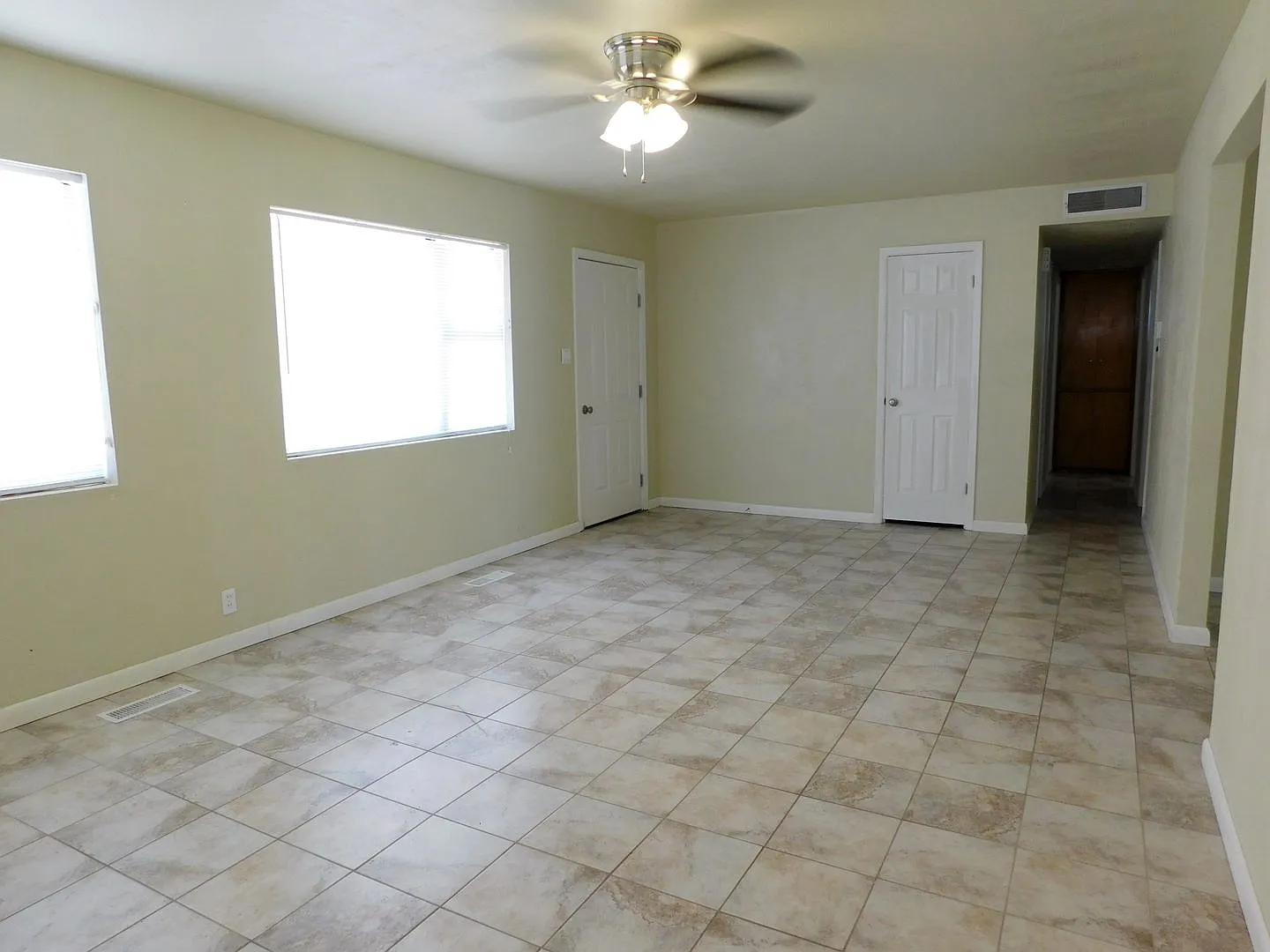 1309 S Silver Ave - Muench — Photo 2