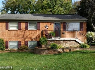 14216 Essex Dr, Woodbridge, VA 22191