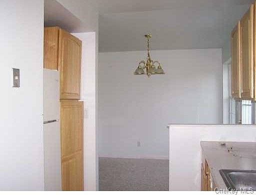 5th image of 913 South St #4