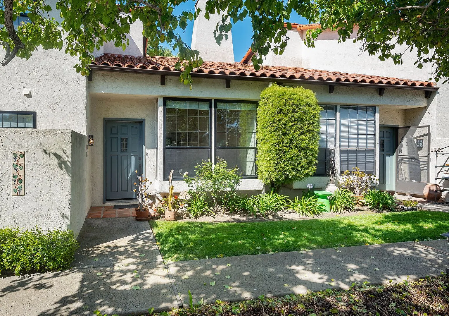 Spanish-style 3/2 Montecito Condo in MUS school district! — Photo 2