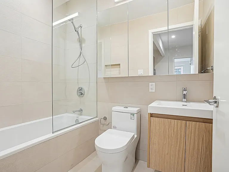 132 Waverly Ave #2B — Photo 8