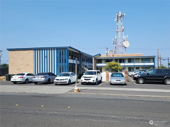 402 Laurel Street, Port Angeles, WA 98362