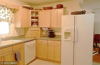 4th image of 13122 Melville Ln