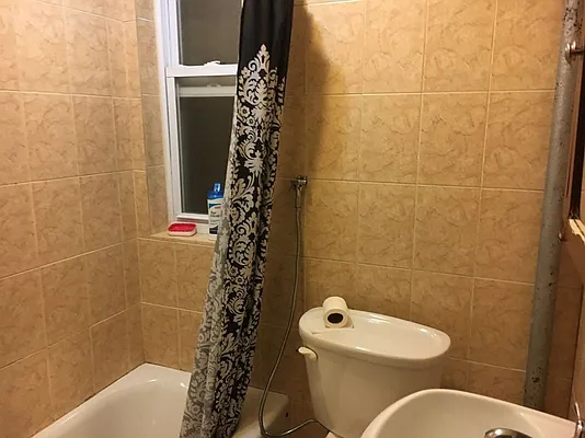 Rented by Peter Ashe | media 10