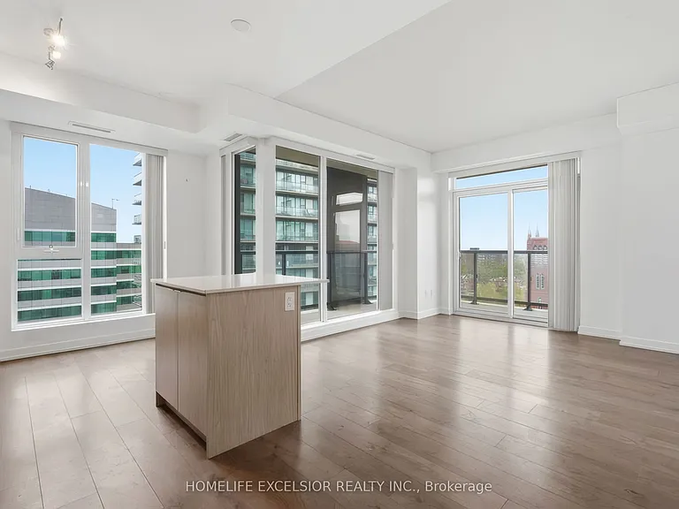 55 Duke St W #1002 — Photo 11