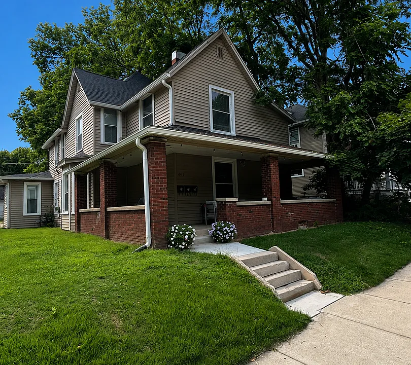 461 Vine St
