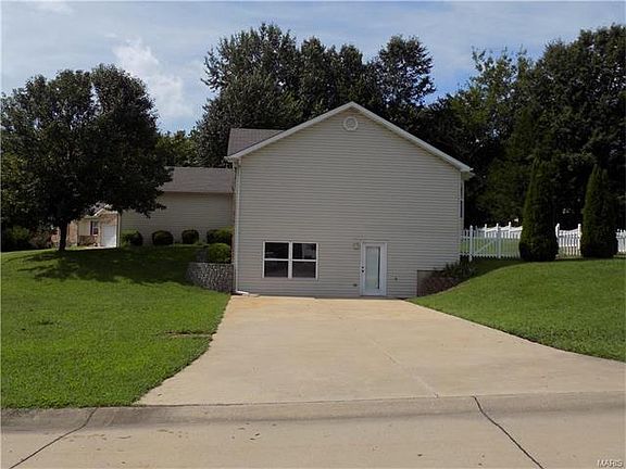 2nd image of 2205 Martina Dr