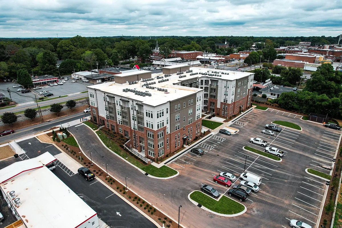 Building Photo - StationTwo22 Apartments