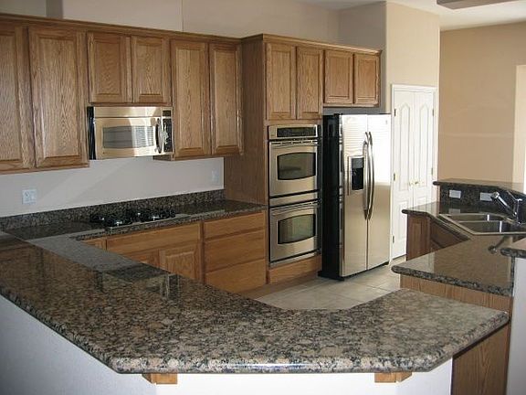 Quality kitchen with Upgraded granite and appliances