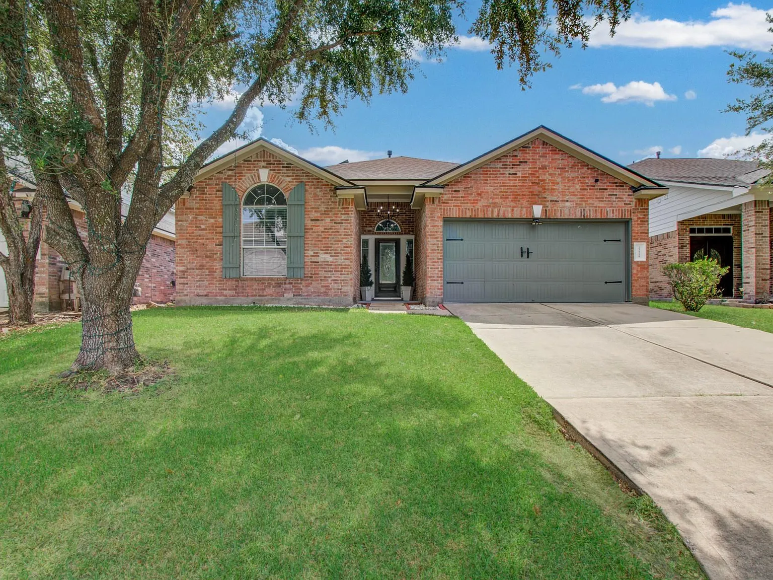 4 bed, 2.0 bath, 1788 sqft, $2,500 — Photo 2