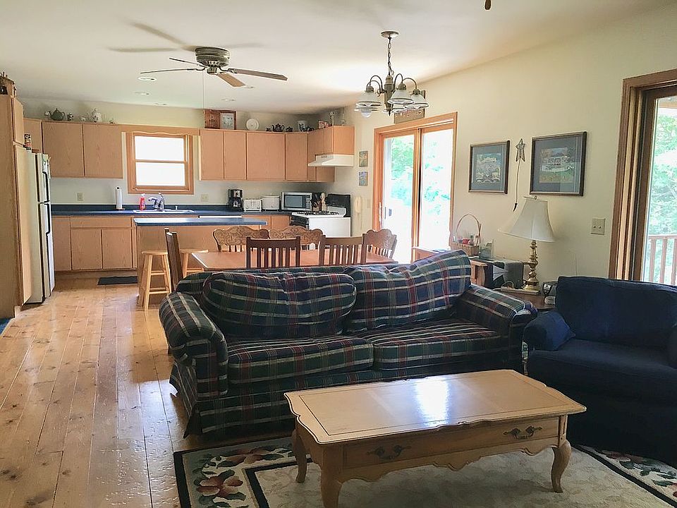 2nd image of 287 Freedom Rd