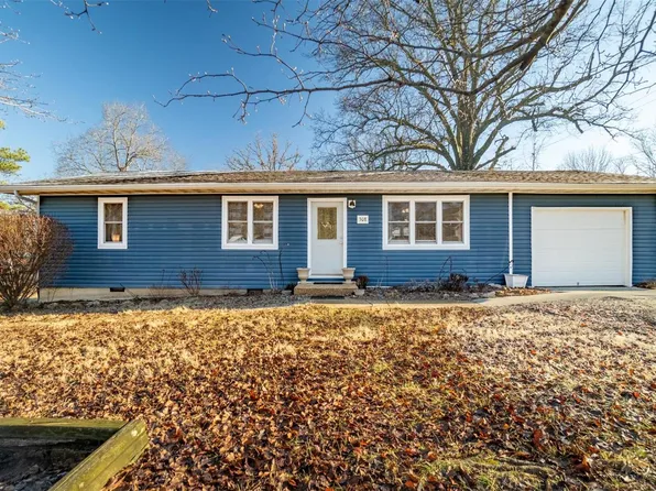 308 B St, Saint James, MO 65559