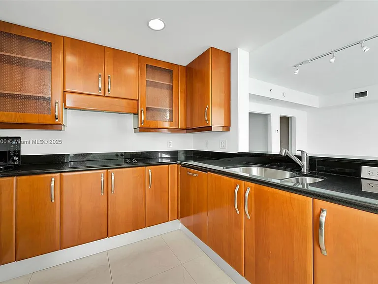 3001 Turnberry Way #1831 — Photo 2