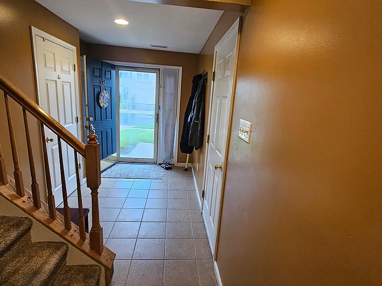213 Windsor Ct — Photo 22
