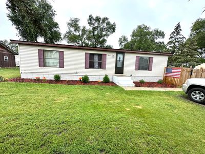 205 N 5th Ave, Woonsocket, SD, 57385