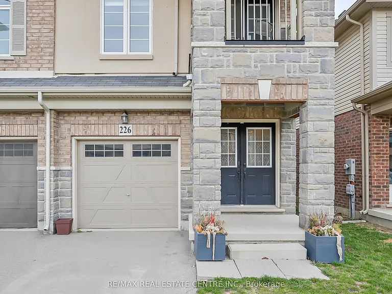 226 Lormont Blvd — Photo 38