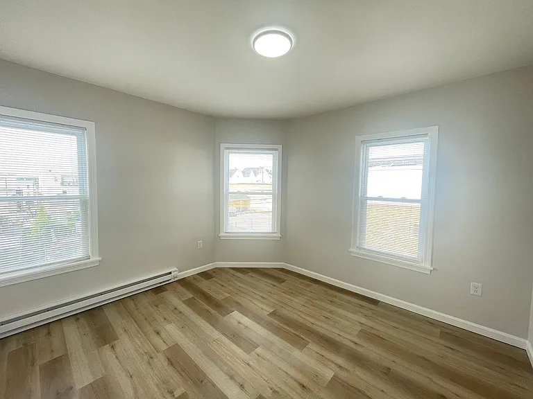 551 Somerville St #3 — Photo 18