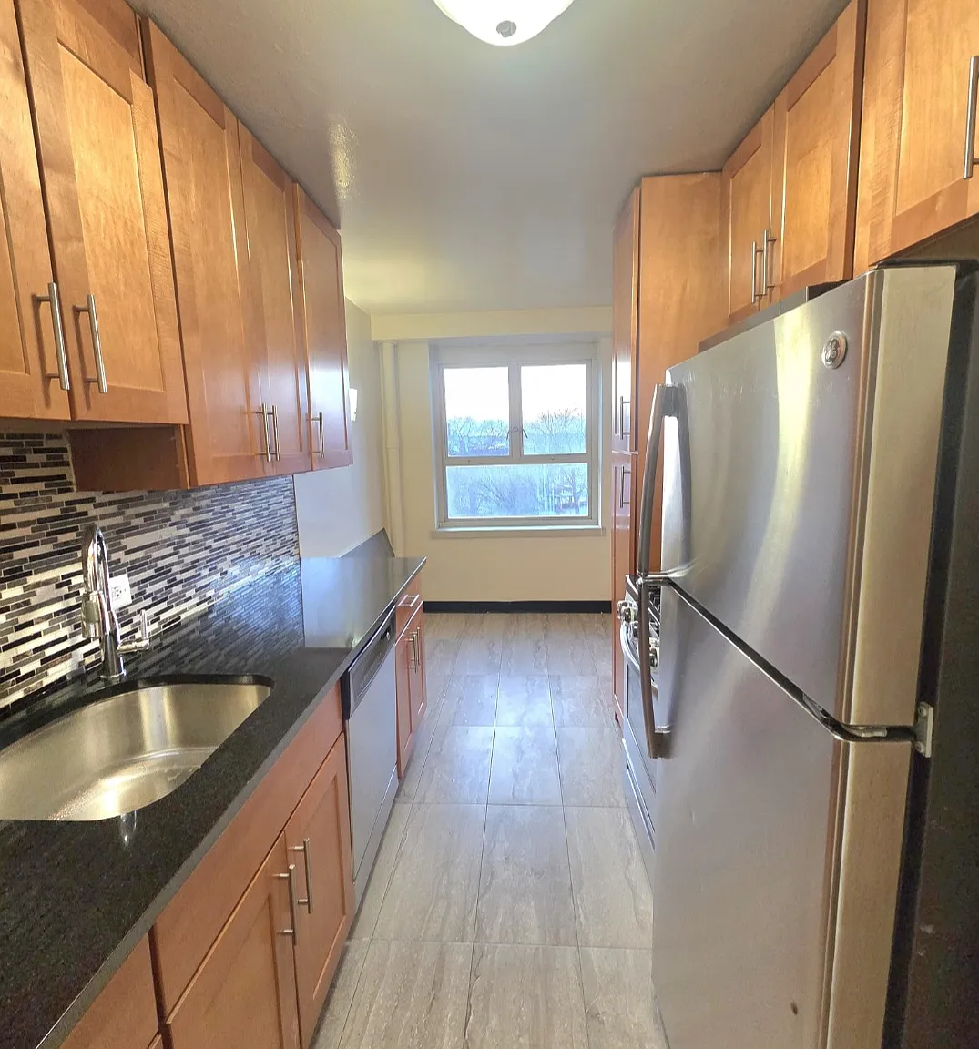 2 bed, 866 sqft, $2,600 — Photo 4
