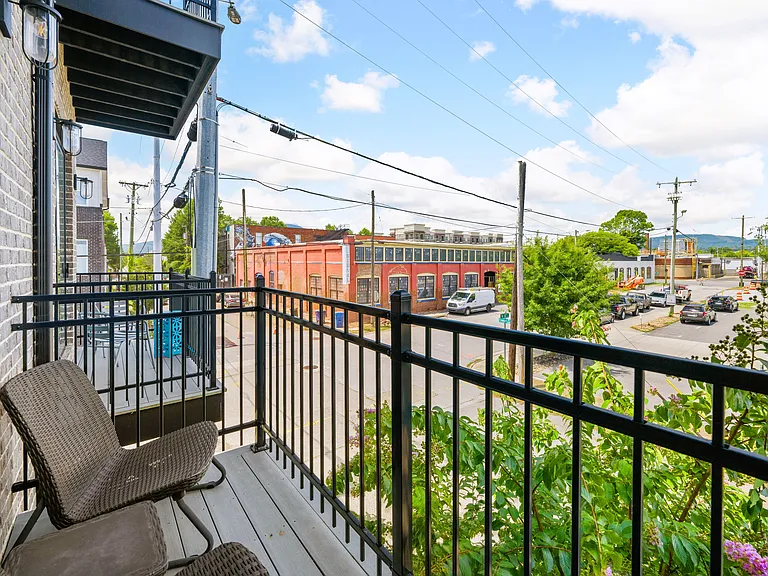 1570 Cowart St #1570 — Photo 11