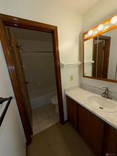 712 Hidden Valley Ct — Photo 7