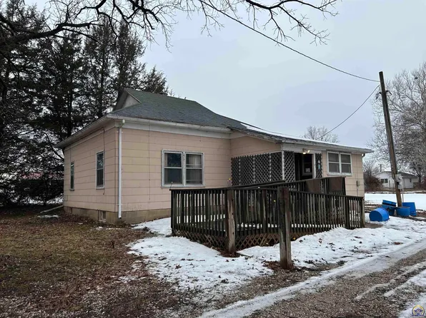 436 W Seward Ave, Burlingame, KS 66413