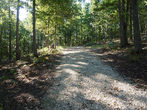 4th image of 18698 Center Road