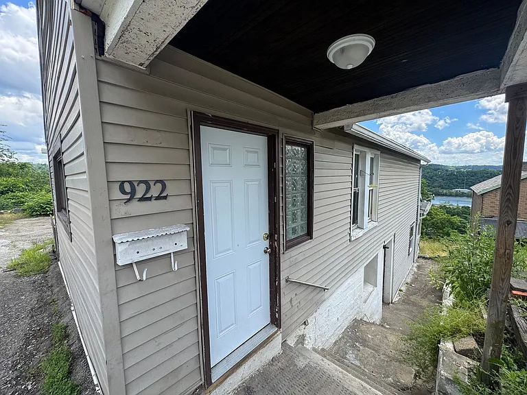 922 Oak St — Photo 16