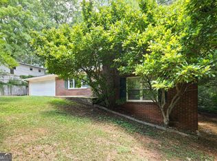 36 Hillside Dr SE, Cartersville, GA 30120