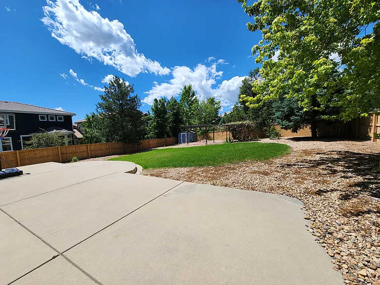 4736 Laurelglen Ln — Photo 45