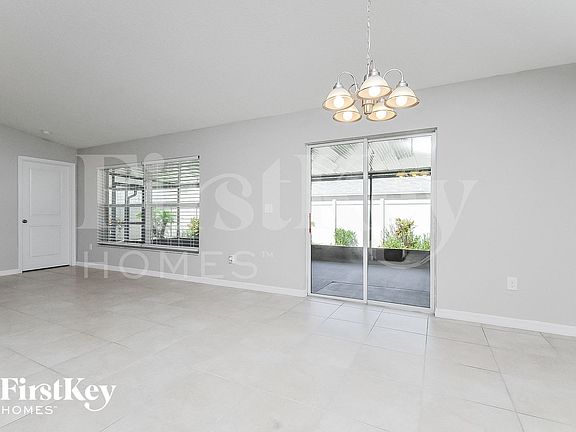 4th image of 256 Cascade Bend Dr