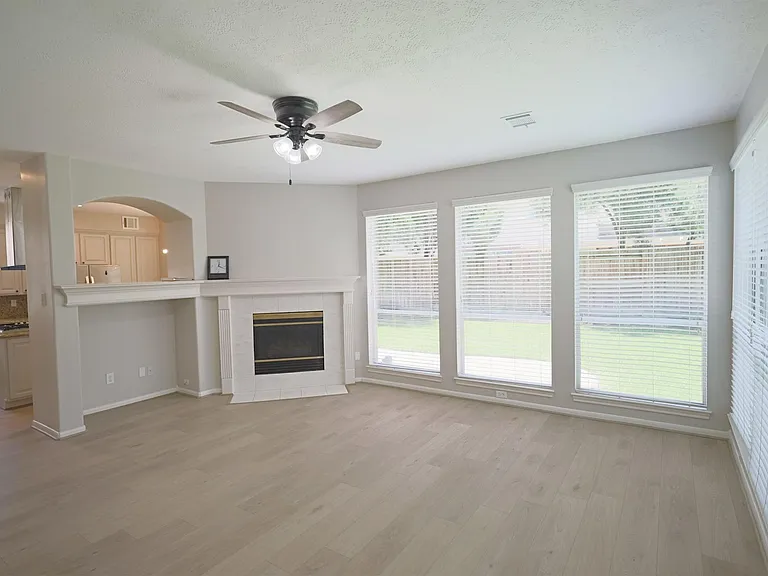 18123 Somerset Knolls Ct — Photo 4