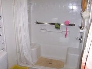 5th image of 1214 Gwaltney Pl