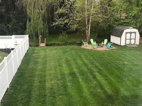 3rd image of 2293 Wedgewood Dr