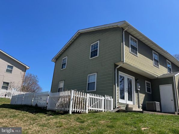 8617 Colston Ct, Marshall, VA 20115