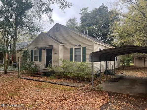 304 W Adams Ave, Greenwood, MS 38930