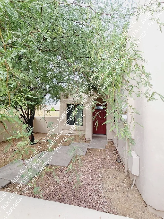 2 bed, 1150 sqft, $1,700 — Photo 3