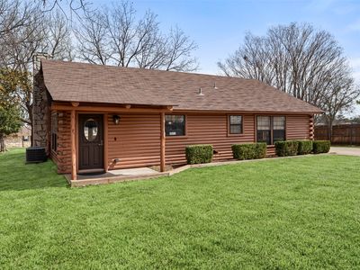 635 E Bridge St, Granbury, TX, 76048