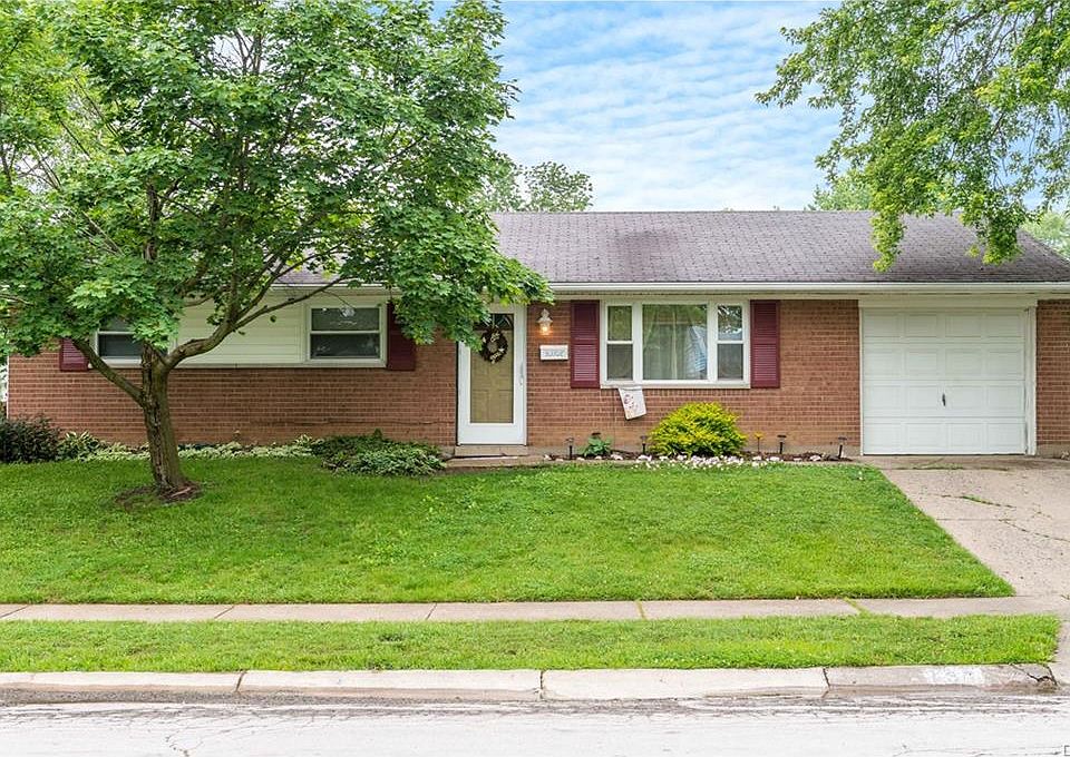 137 Bronwood Street New Lebanon OH 45345