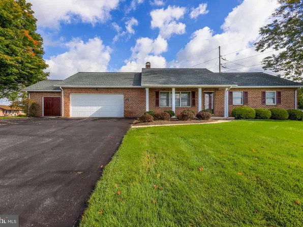 328 Mill Rd, Chambersburg, PA 17201