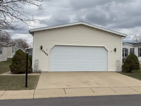 2080 Blossom Ln, Belvidere, IL 61008