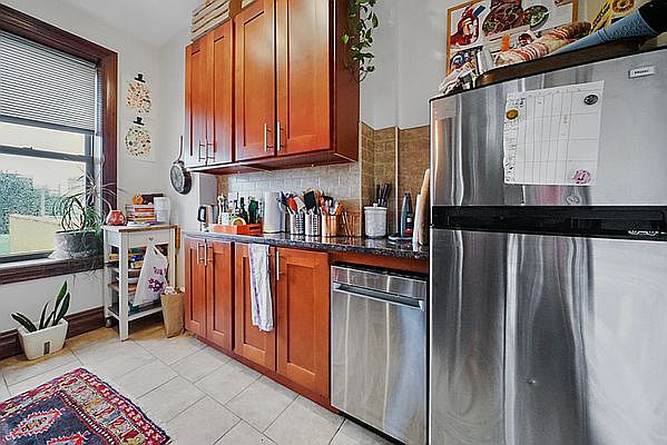 2nd image of 93 15th St APT 3L