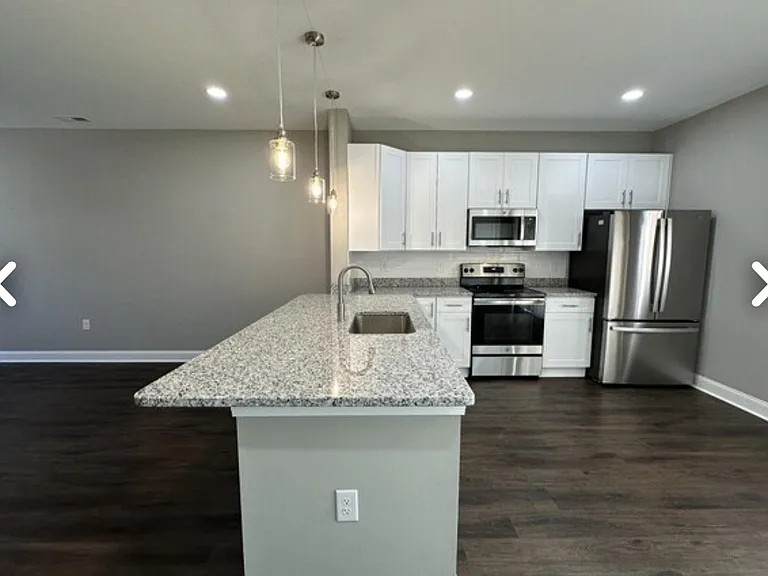 15 Emanuel Rd — Photo 4