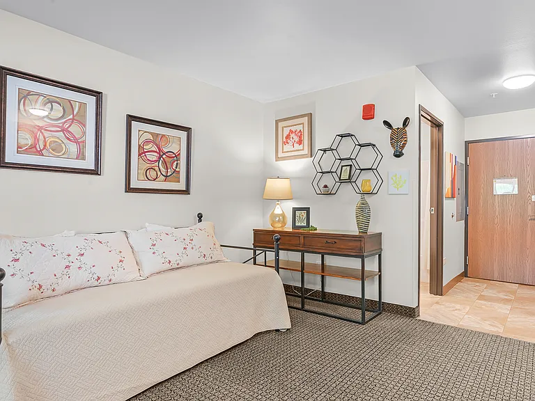 Single bed furnished option