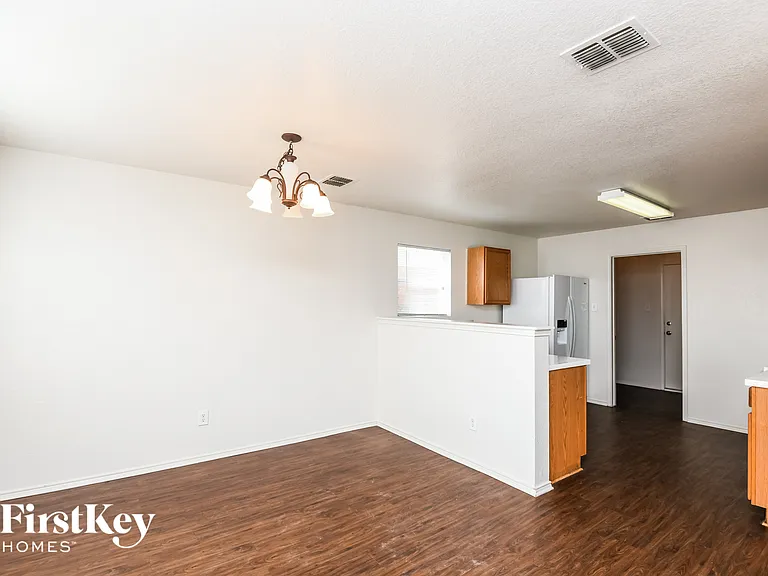 6624 Meadow Way Ln — Photo 4