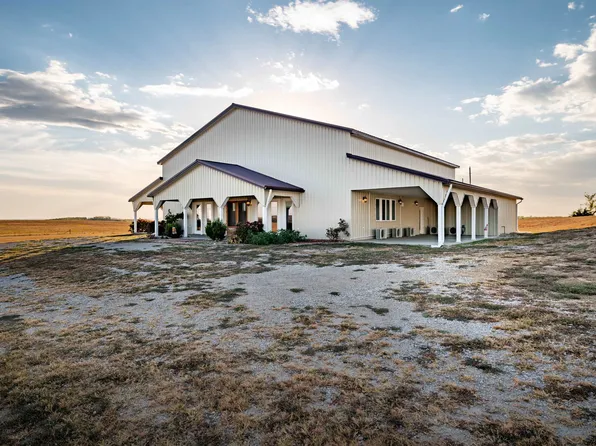 1548 Road 18, Howard, KS 67349