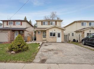 62 Corbett Dr, Barrie, ON L4M5V2