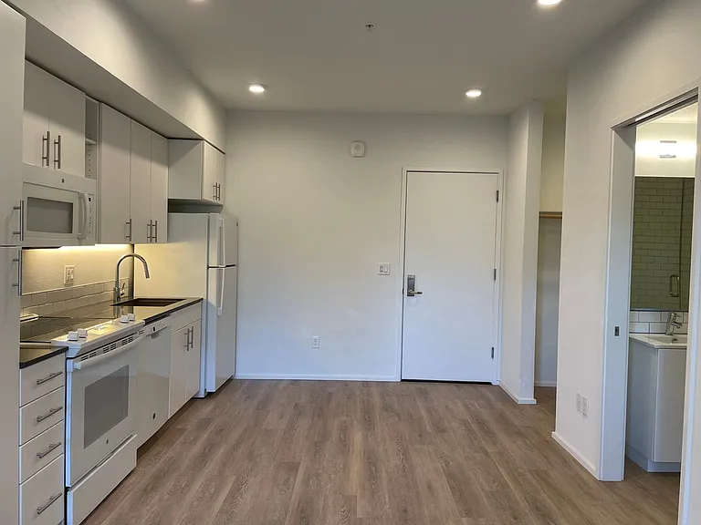 ES1213 -Alberta Street Lofts — Photo 21