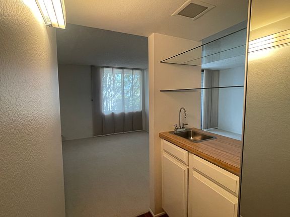 3rd image of 1215 N Olive Dr APT 207