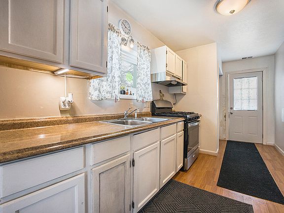 3rd image of 2238 Hoyle Ave NW